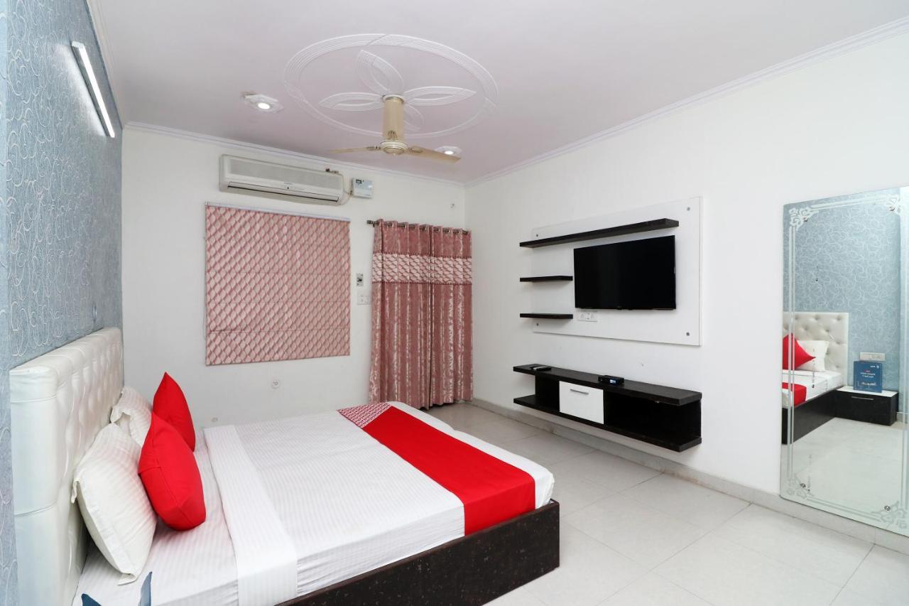 Oyo Hotel Inn Way Szionipat Kültér fotó