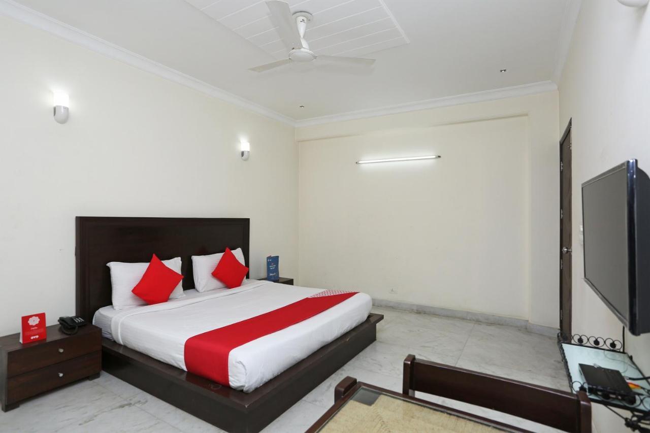 Oyo Hotel Inn Way Szionipat Kültér fotó